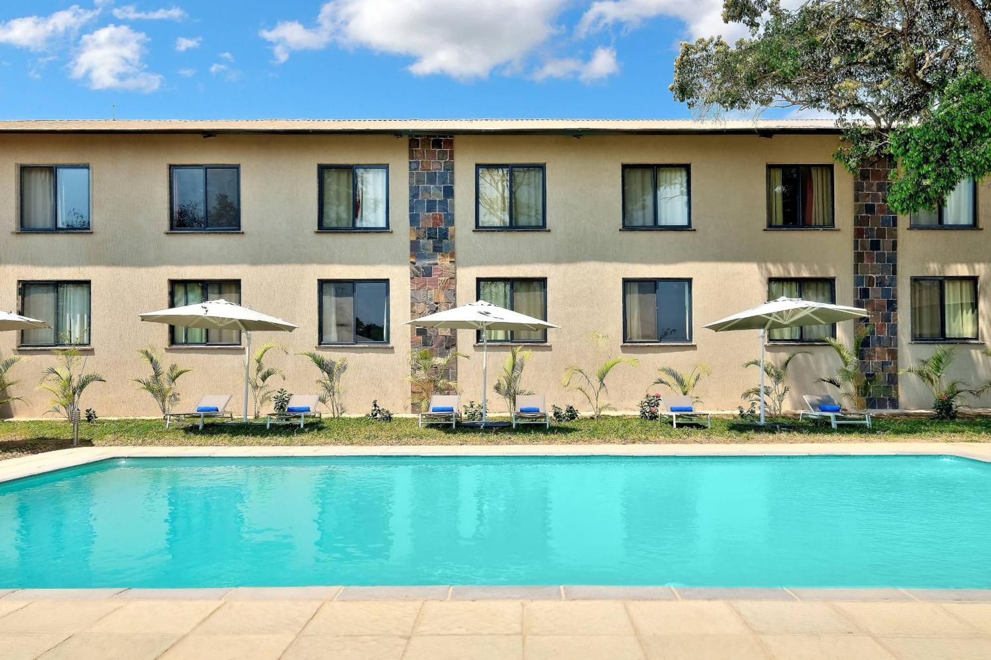 Protea Hotel By Marriott Ndola Esterno foto