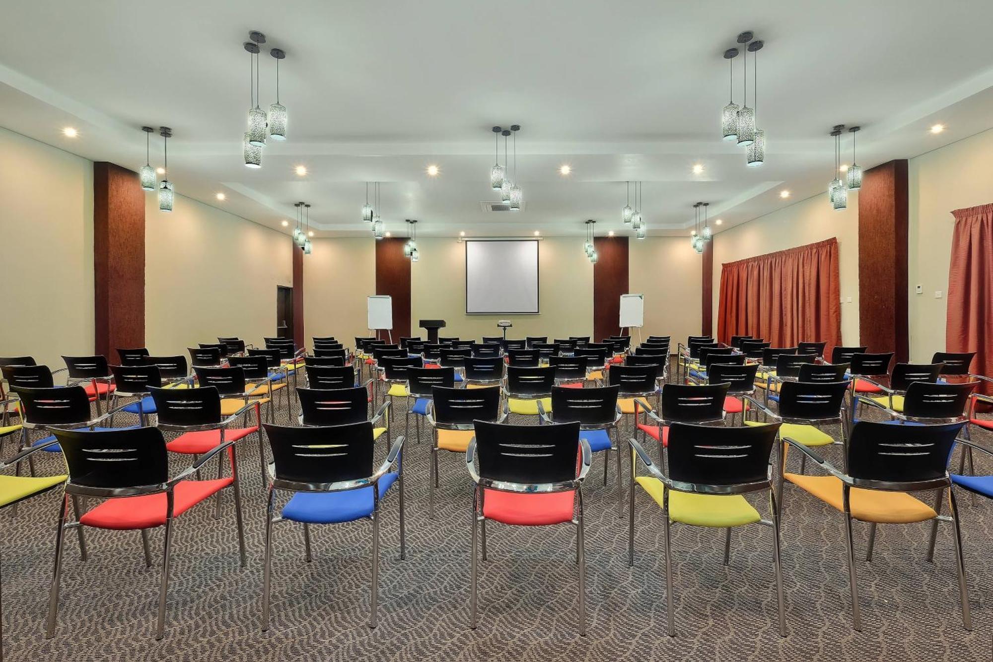 Protea Hotel By Marriott Ndola Esterno foto